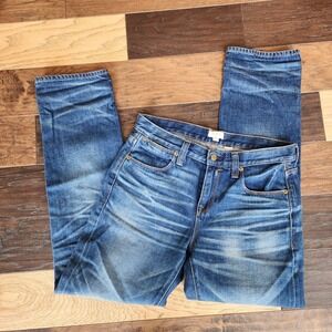 NWOT J.Crew Women's Jr's Sz 26 medium blue Distressed  Straight-leg . No Holes
